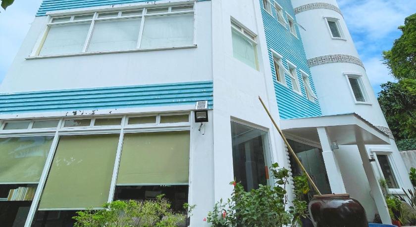 ボラカイ Here Innstead Boracay powered by Cocotel 3つ星 ホテル スイート