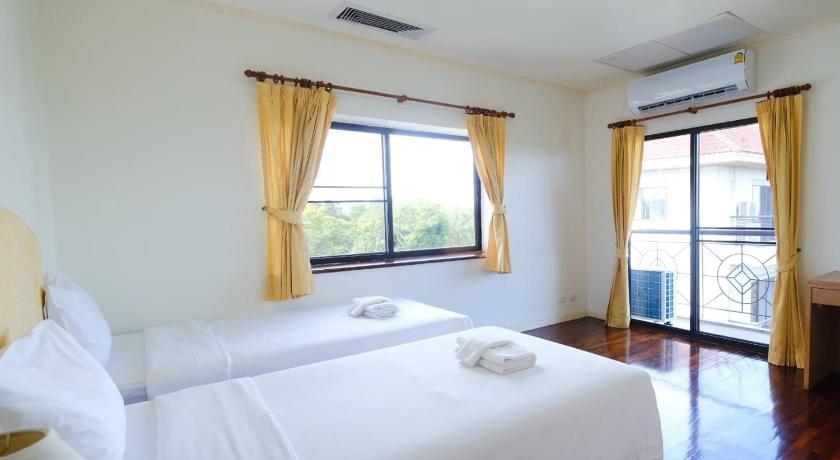 Image of Standard Quadruple Room 15