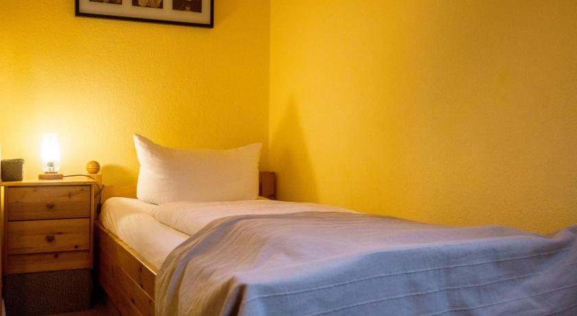 Image of Single Room with Shared Facilities 0