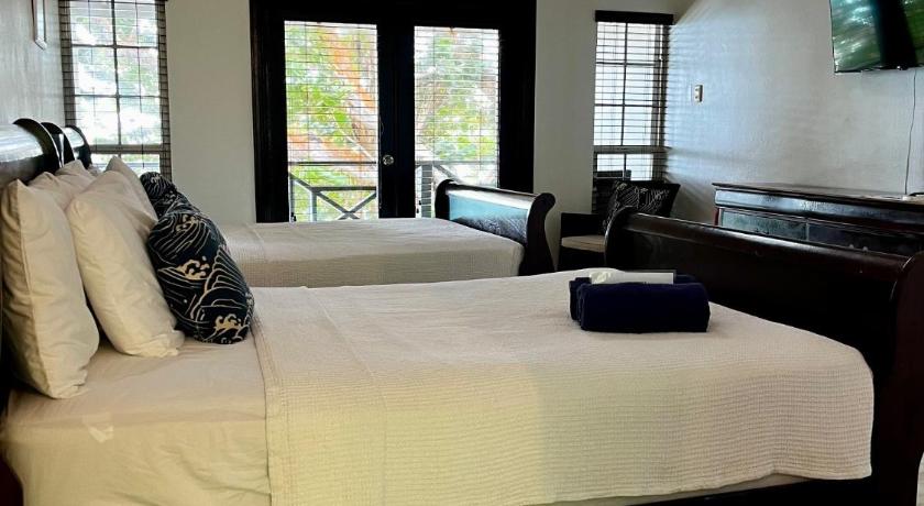 Image of Deluxe Room 5