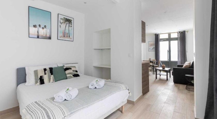 Modern apartment -1BR-4P- Saint-Germain-des-Prés - image 7