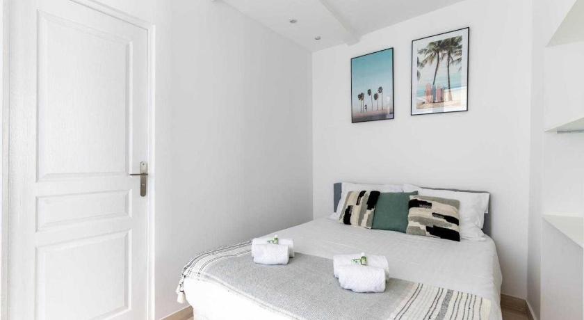 Modern apartment -1BR-4P- Saint-Germain-des-Prés - image 10