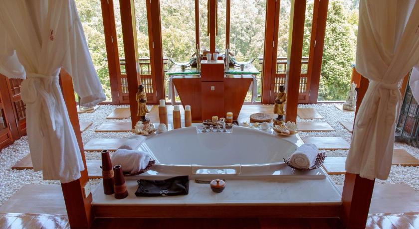 #1 Bedroom@ Hidden Paradise Villa - image 3