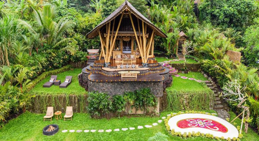 Tampilan Aura Svarga - Swarga House