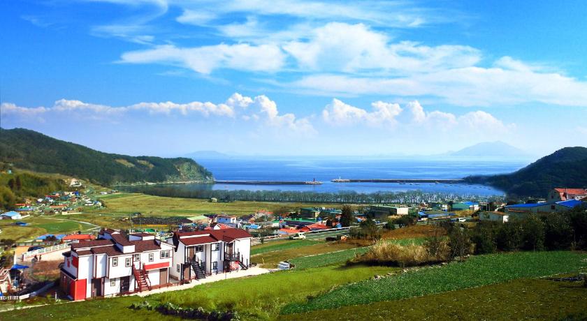 南海 Namhae Bluesyun Pension 4つ星 ゲストハウス ロビー