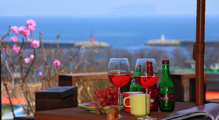 南海 Namhae Bluesyun Pension 4つ星 ゲストハウス レストラン