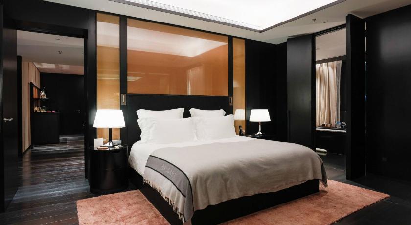 Image of Deluxe Bund View Suite 1