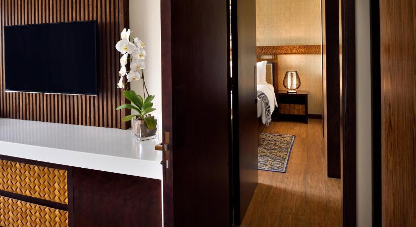 Image of Family Room, Guest room, Pool View, Balcony 6