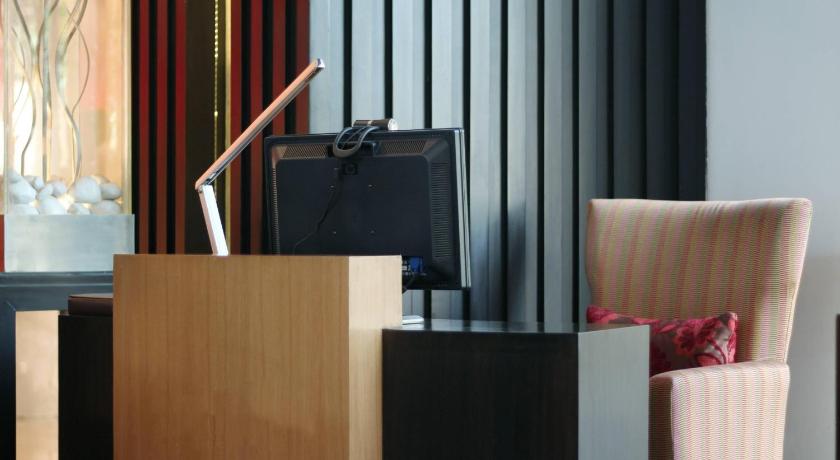 Courtyard by Marriott Gurugram Downtown - image 32
