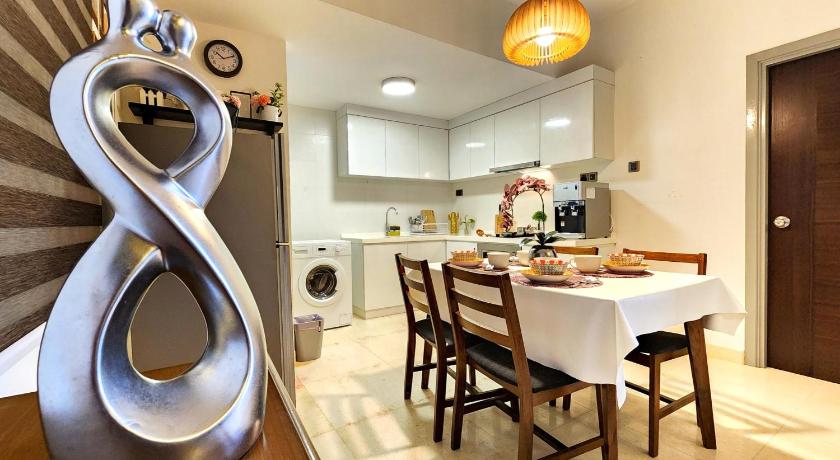 Johor Bahru Loft Suite JB Town near CIQ 7Pax 3-Star Guesthouse exterior