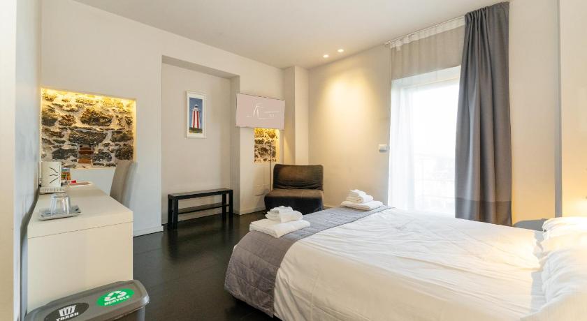 Фото: Двухместный номер с 1 кроватью и собственной ванной комнатой (Double room with private bathroom) 7