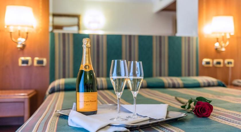 罗马 Raeli Hotel Luce 4星级 酒店 外观