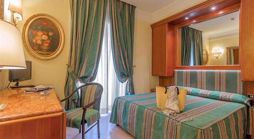 罗马 Raeli Hotel Luce 4星级 酒店 套房