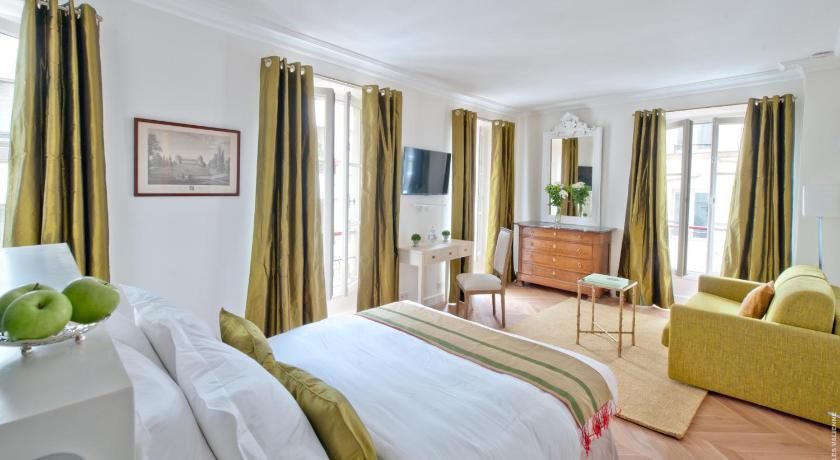 Image of Executive Triple Room 1