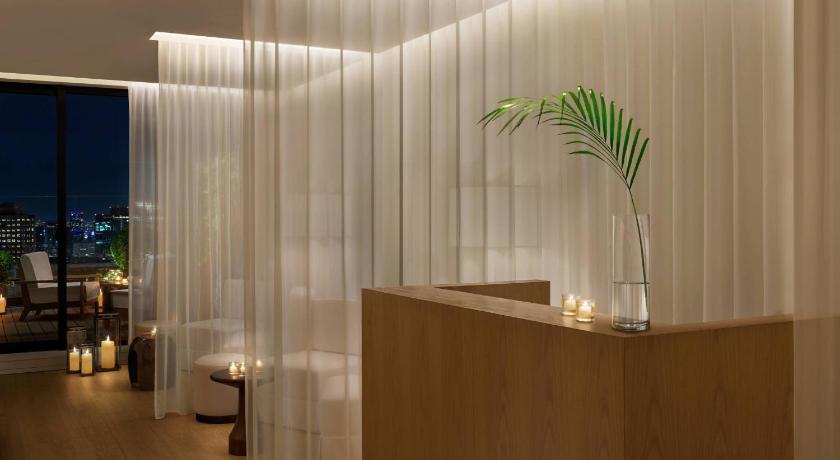 東京 The Tokyo EDITION, Toranomon 5つ星 ホテル レストラン