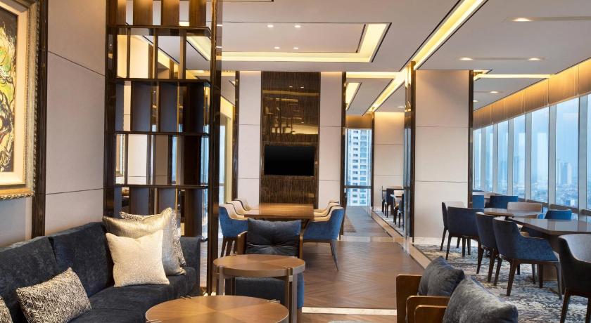 Image of Club lounge access, Deluxe Guest room, 1 King 6