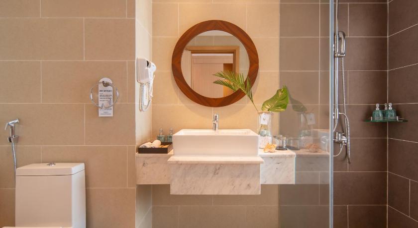 Image of Deluxe Partial Ocean View Twin Room 2