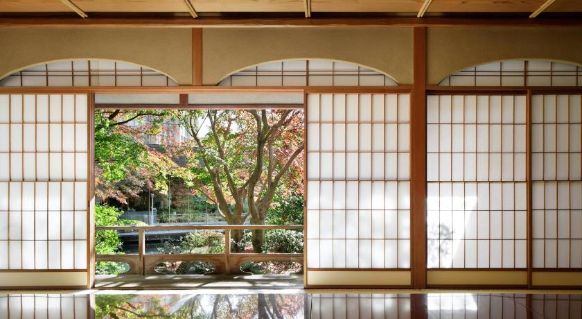 京都 The Prince Kyoto Takaragaike, Autograph Collection 3星级 酒店 泳池