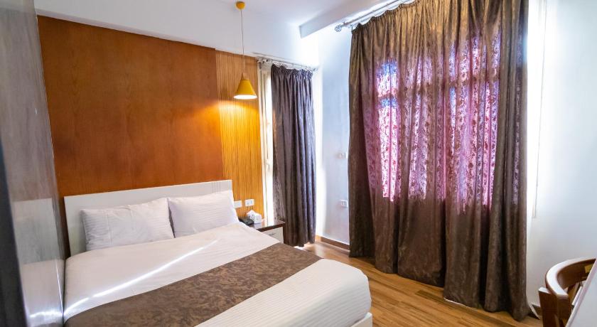 Image of Deluxe Double Room 7