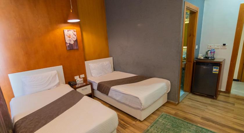 Image of Deluxe Twin Rooms 8