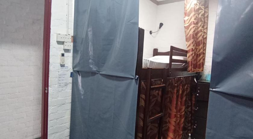 Image of Bunk Bed in a Mixed Dormitory 12