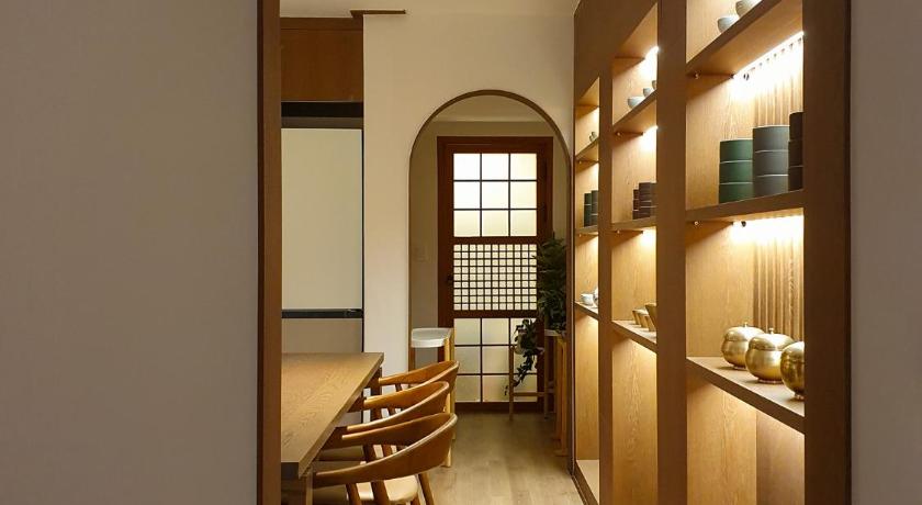 Seoul AWIK Hanok Stay Hotel view