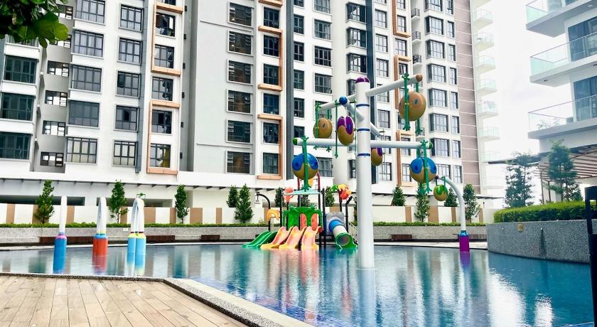 Kota Kinabalu K-Avenue Studio by CC Suites 3-Star Guesthouse exterior