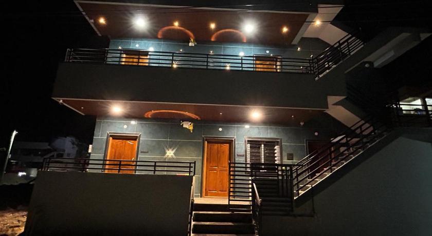MEENAKSHI GUEST Inn