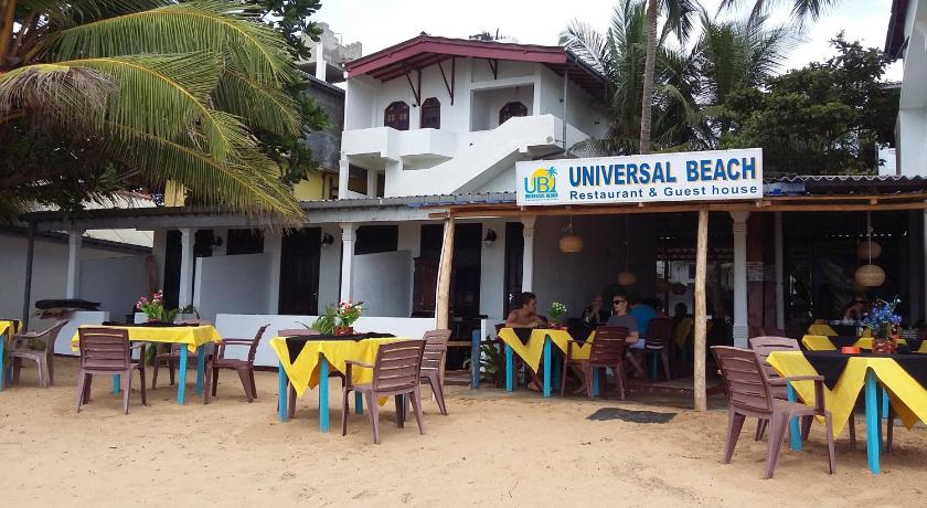 Hotel Universal Beach — Hotel in Hikkaduwa