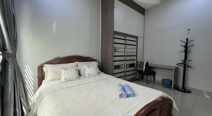 Image of Studio 8