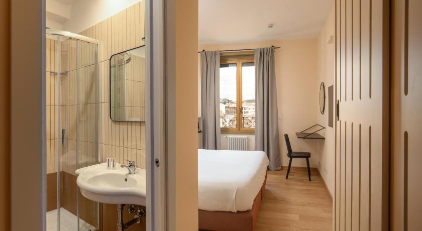 ローマ Hotel Colosseum 3つ星 ホテル レストラン