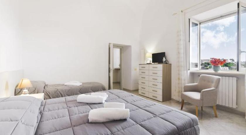 Scala center apartment with kitchen