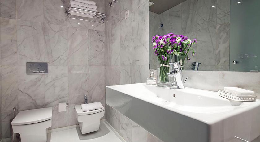 My Space Barcelona Executive Apartments Center photo