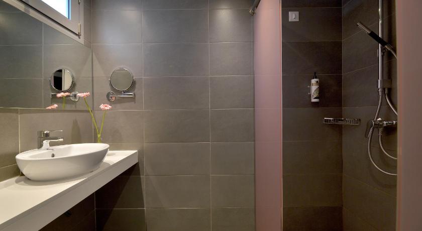 Image of Single Room 0