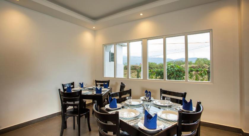 Country Club - Nuwaraeliya - image 4