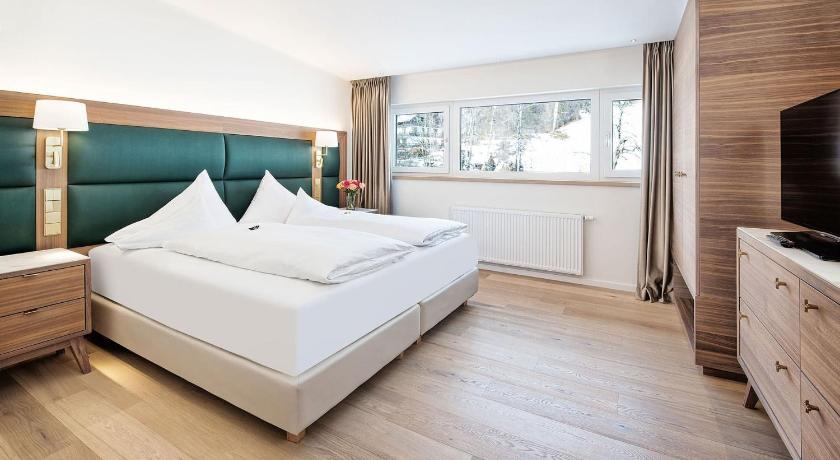Image of Executive Suite 4