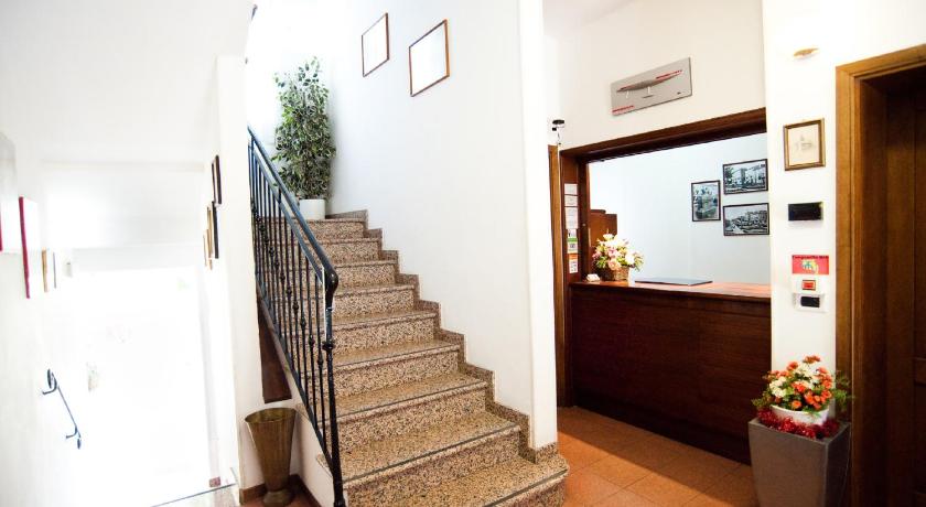 Hotel La Toscana photo