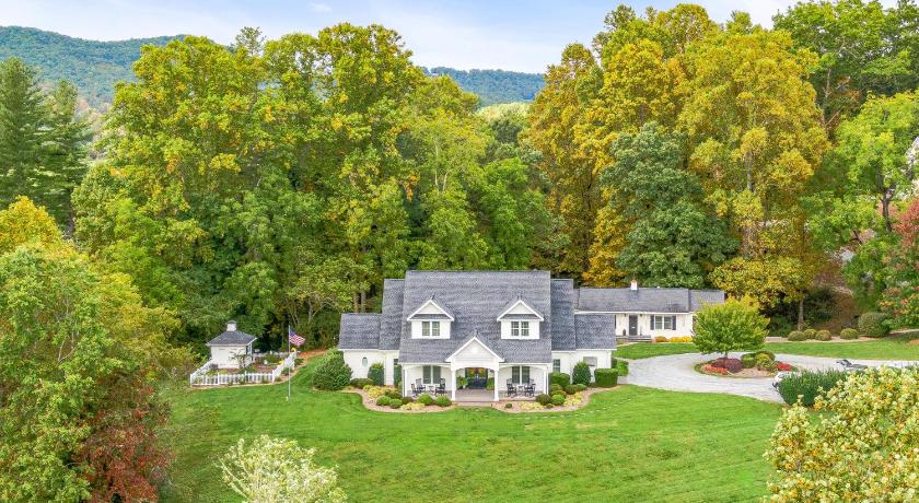밀스 리버 (NC) Bed & Breakfast on Tiffany Hill 3성급 숙소 레스토랑