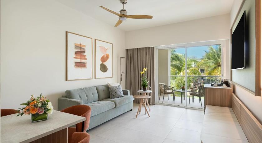 Image of Preferred Club Family Junior Suite with Pool Terrace 3