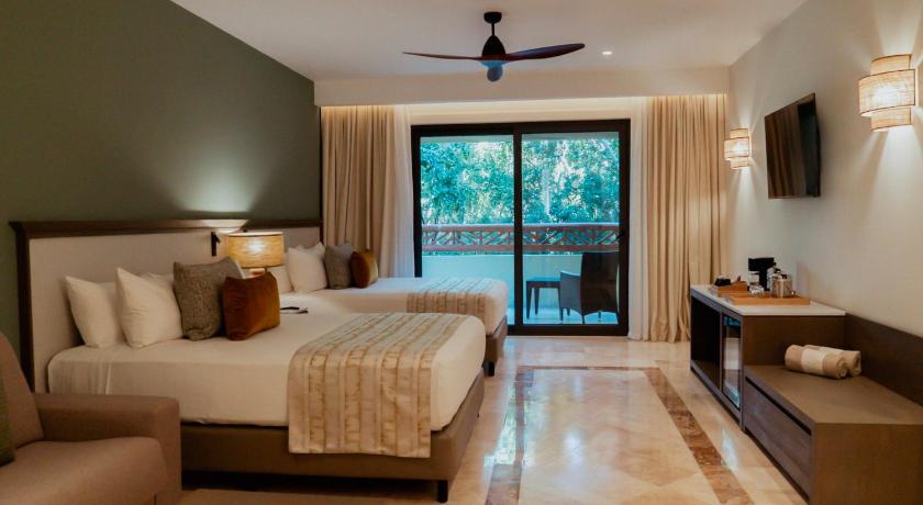 Image of Junior Suite 0