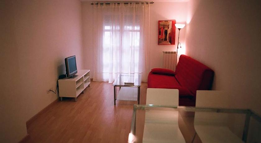 Apartamentos Auhabitat Zaragoza, edificio de apartamentos turisticos — Hotel in Zaragoza