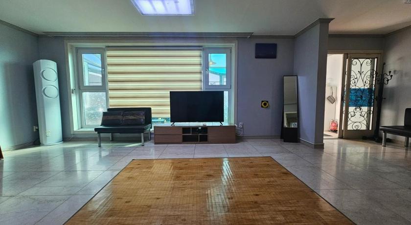 Incheon ganghwa keurobapensyeon 2-Star Guesthouse suite