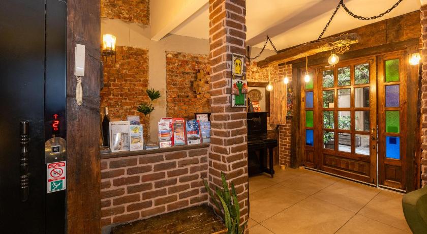 Double DD Hotel - image 11