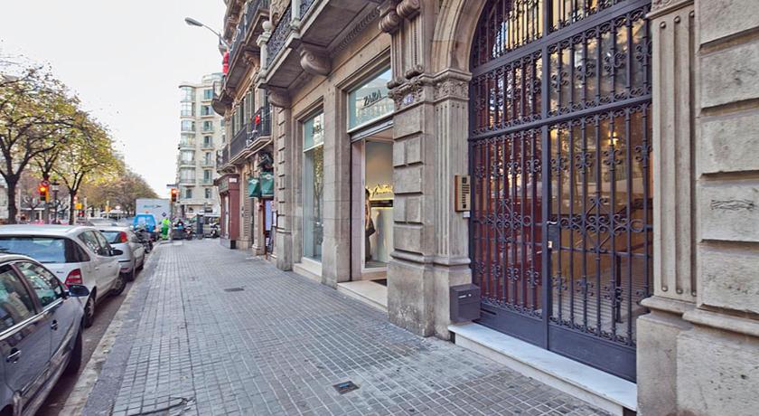 Apartment Rambla Catalunya City Center - image 2