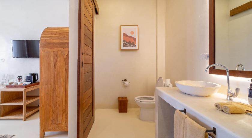 Image of Habitual Standard Suite 2