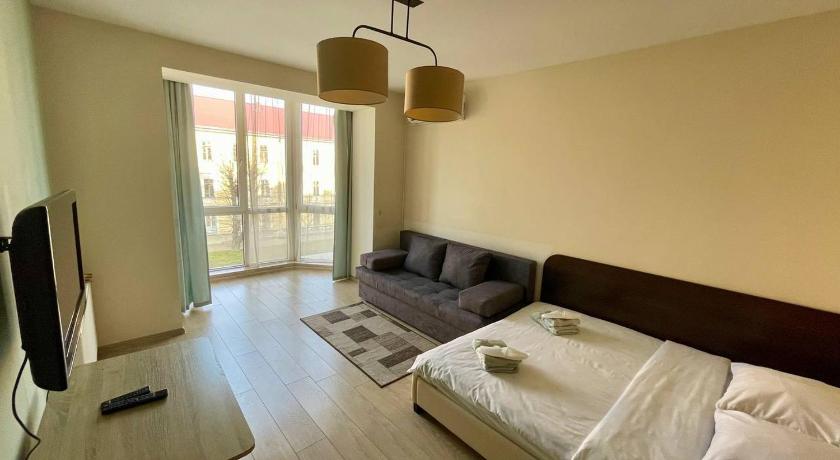 HotelRoom 32