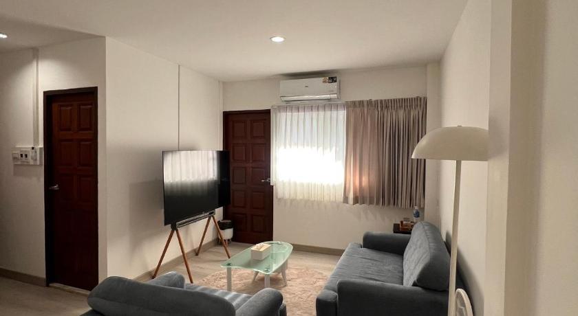 Hotel Nanon Sathorn - image 7