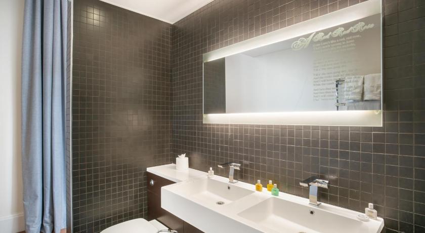Image of Suite Room 11