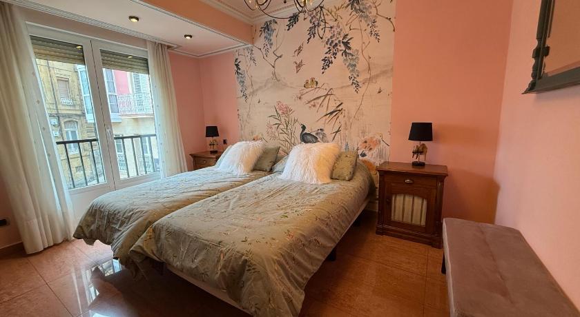 Haro Plaza Glam Tourist Home