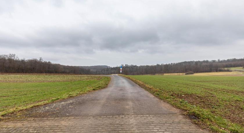 Gölzeshusen Ferienwohnung am Wald 4-Star Single Room pool